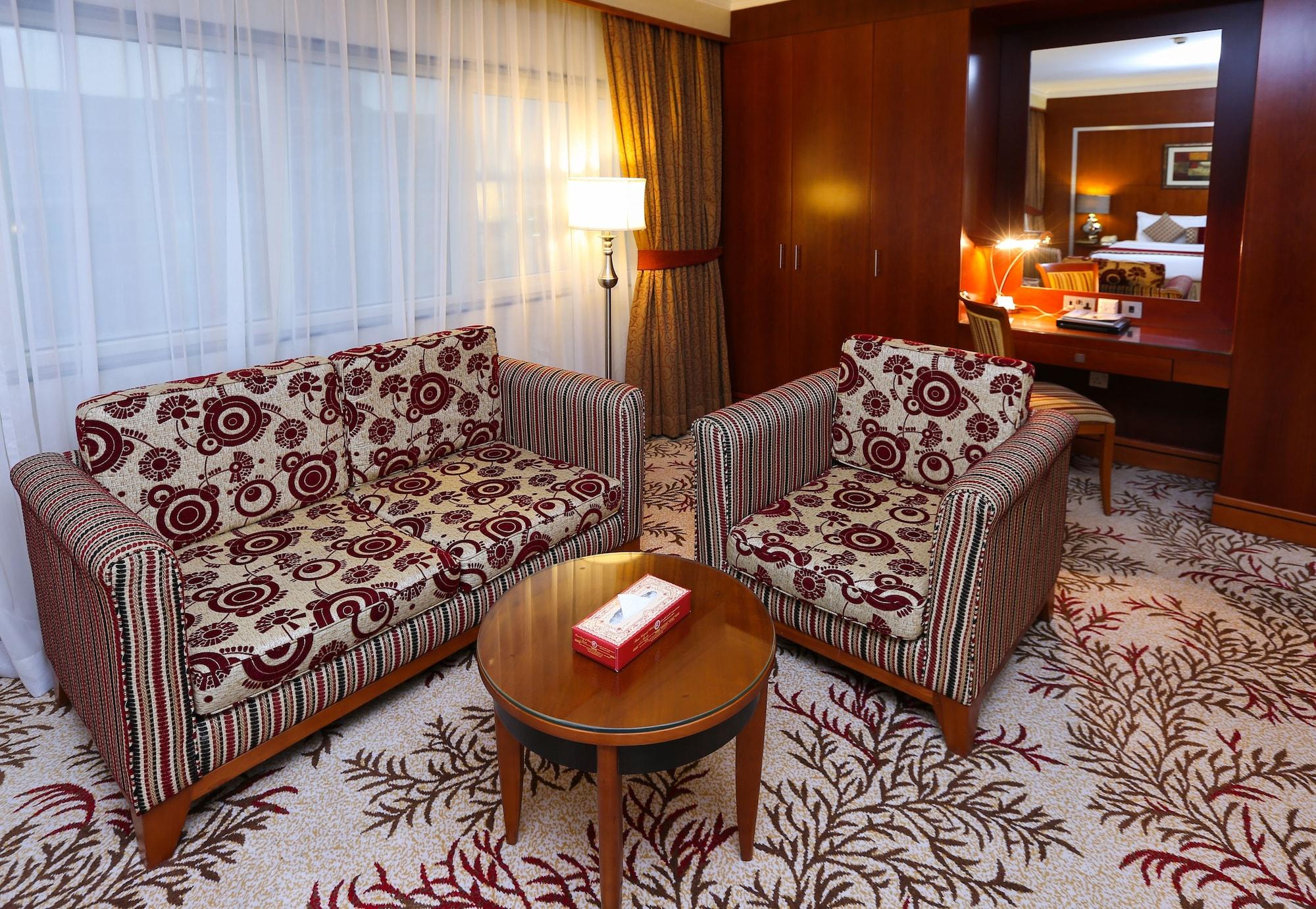 Ramee Royal Hotel Дубай Экстерьер фото
