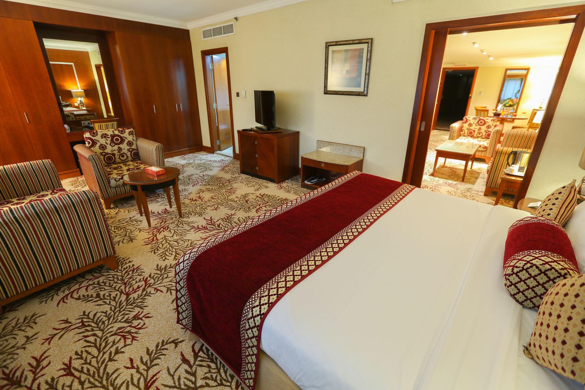 Ramee Royal Hotel Дубай Экстерьер фото