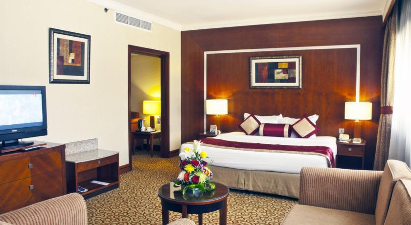 Ramee Royal Hotel Дубай Экстерьер фото
